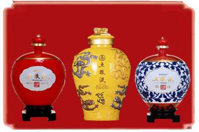 天津北辰区烟酒回收五粮液各种摆件.jpg